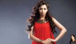 Shreya Ghoshal looks gorgeous in red