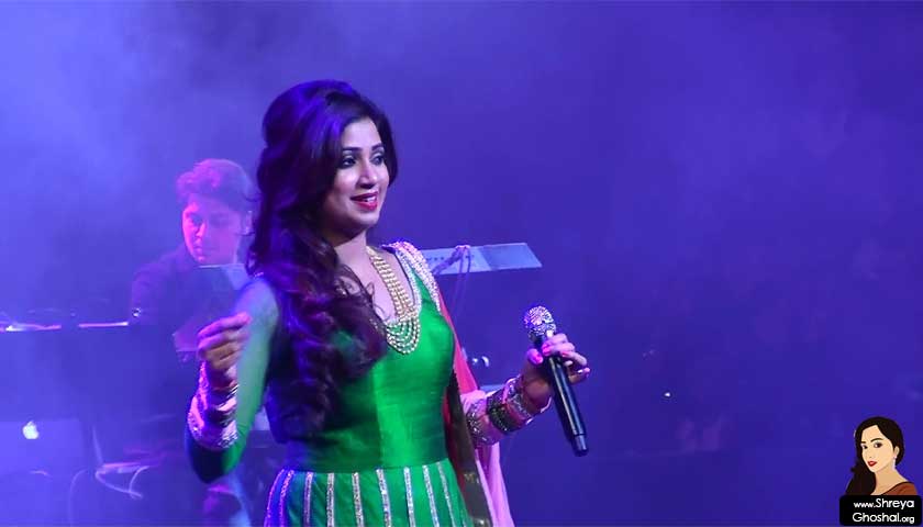 shreya ghoshal in green dress
