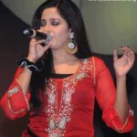 Shreya Ghoshal, Shreya wears red, Ghoshal wears pink, gorgeous Shreya Ghoshal