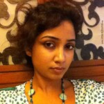 clicked by Shreya Ghoshal - bored, waiting