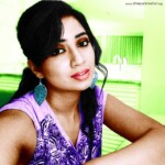 clicked by Shreya Ghoshal - soo hungry, waiting